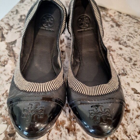 Tory Burch Black Leather Flats size 7.5 - Picture 1 of 10